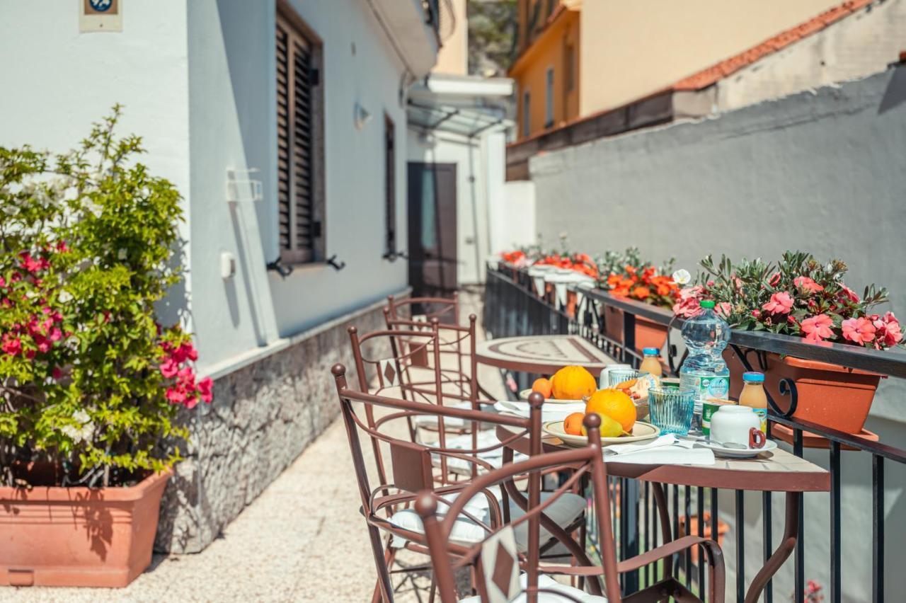 Bed and Breakfast Elegant R&B Floridia Таормина Экстерьер фото